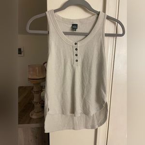 Women’s tan tank
